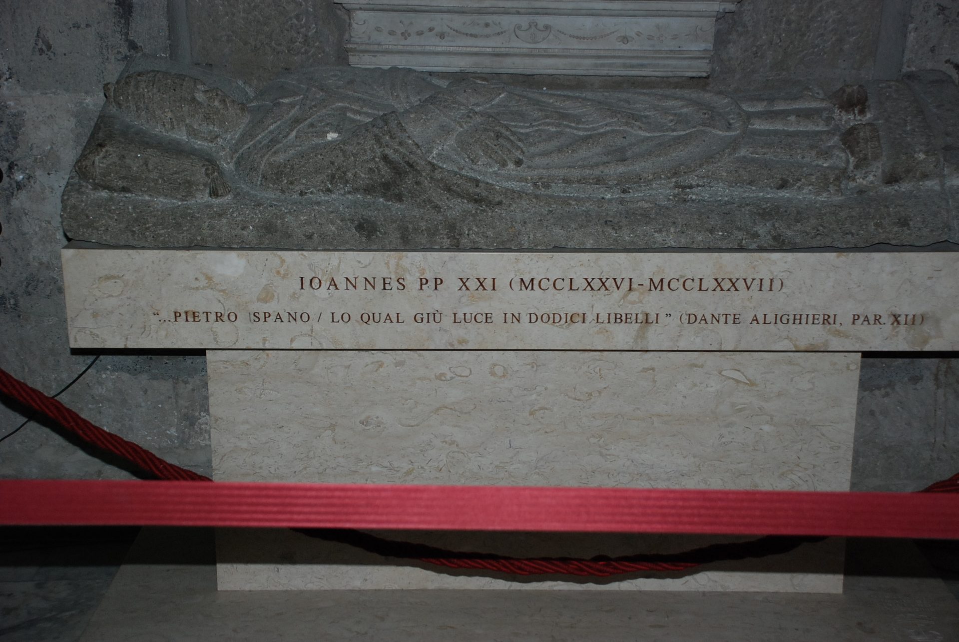 Peter%20of%20Spain%27s%20tomb%20-%20inscription.JPG